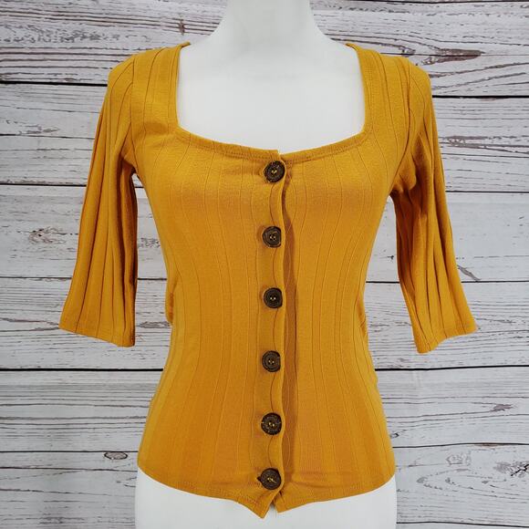 Free People Women's Central Park Gold Yellow Top Cardigan Size XS - Picture 1 of 12